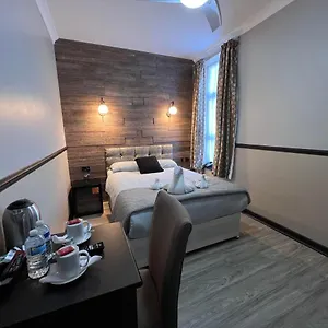 3* Bed and breakfast The Commongate