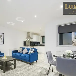 Sleek & Vibrant 1br With Netflix - Centre By Luxiety Serviced Apartment